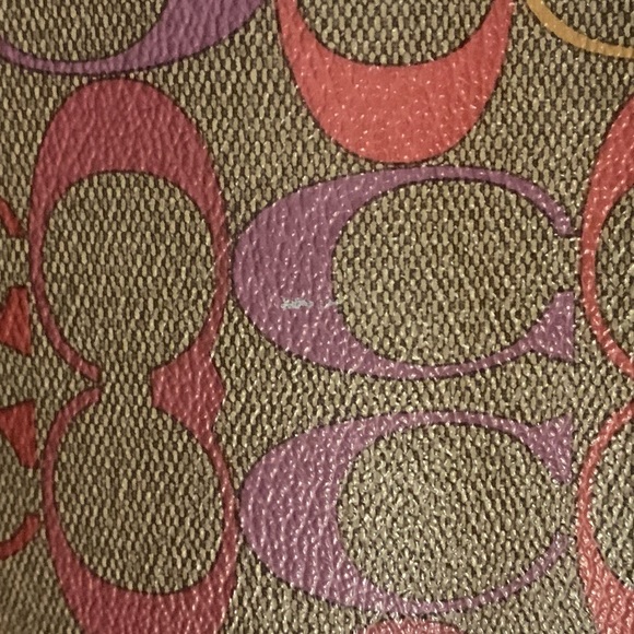 Coach rainbow city tote bag. - Picture 9 of 10